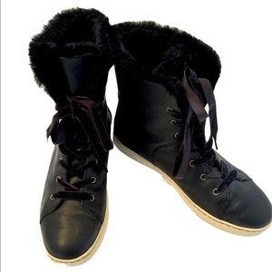 Uggs- EUC croft-sheep-cuff-high-top-sneaker